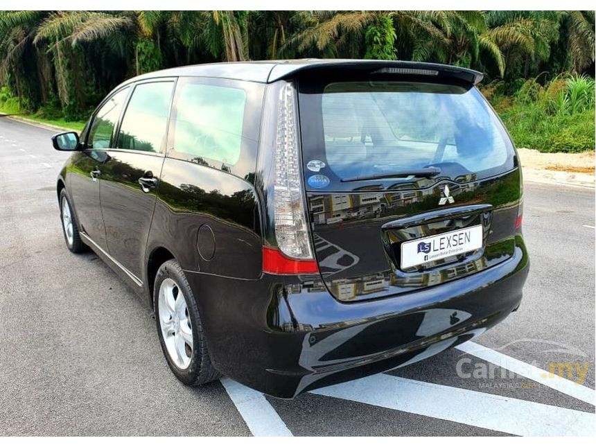 2004 mitsubishi grandis 2.4 mpv