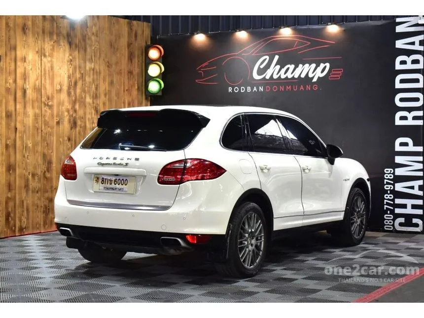 2011 Porsche CAYENNE S Hybrid SUV