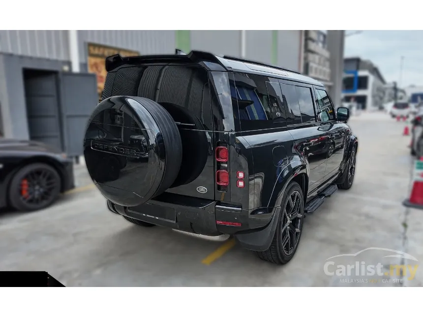 2021 Land Rover Defender 110 D300 S SUV