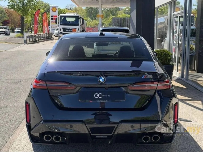 2025 BMW M5 Sedan