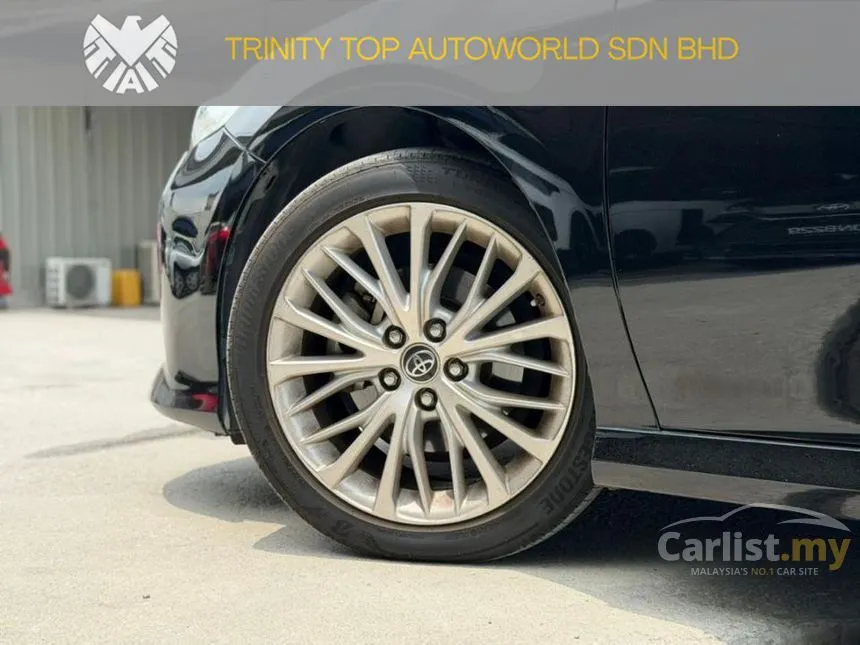2018 Toyota Camry V Sedan