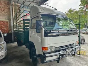 2014 Nissan Diesel YU41T5 4.2 Lorry