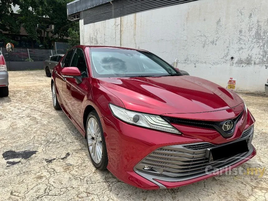 2019 Toyota Camry V Sedan