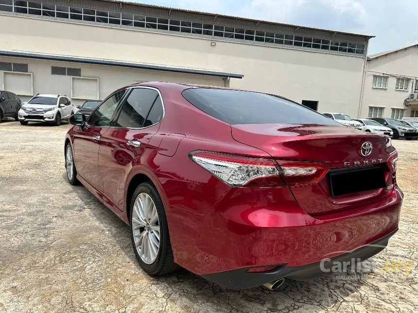 2019 Toyota Camry V Sedan