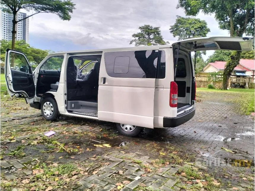 2025 Toyota Hiace Window Van Van