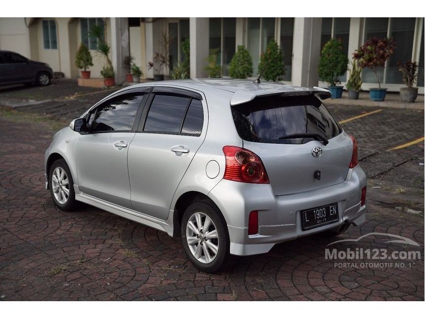 2012 Toyota Yaris E Hatchback