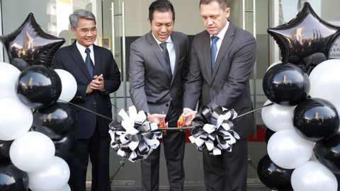 Mofaz Expands The Mercedes-Benz Experience To East Coast Region
