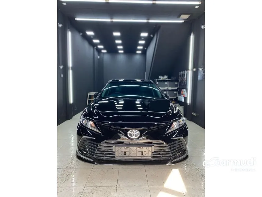 2021 Toyota Kijang Innova V Luxury 50th Anniversary Edition MPV