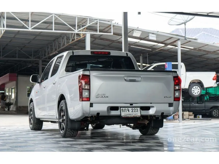 2017 Isuzu D-MAX S Cab-4 Pickup