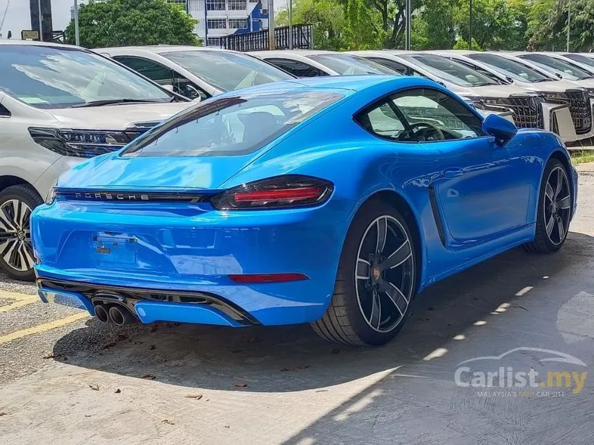 2022 Porsche 718 Cayman Coupe