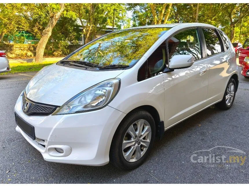2012 Honda Jazz V Hatchback
