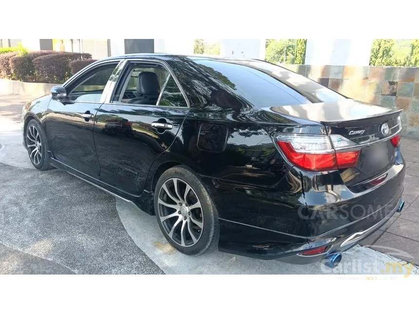 2015 Toyota Camry Hybrid Sedan