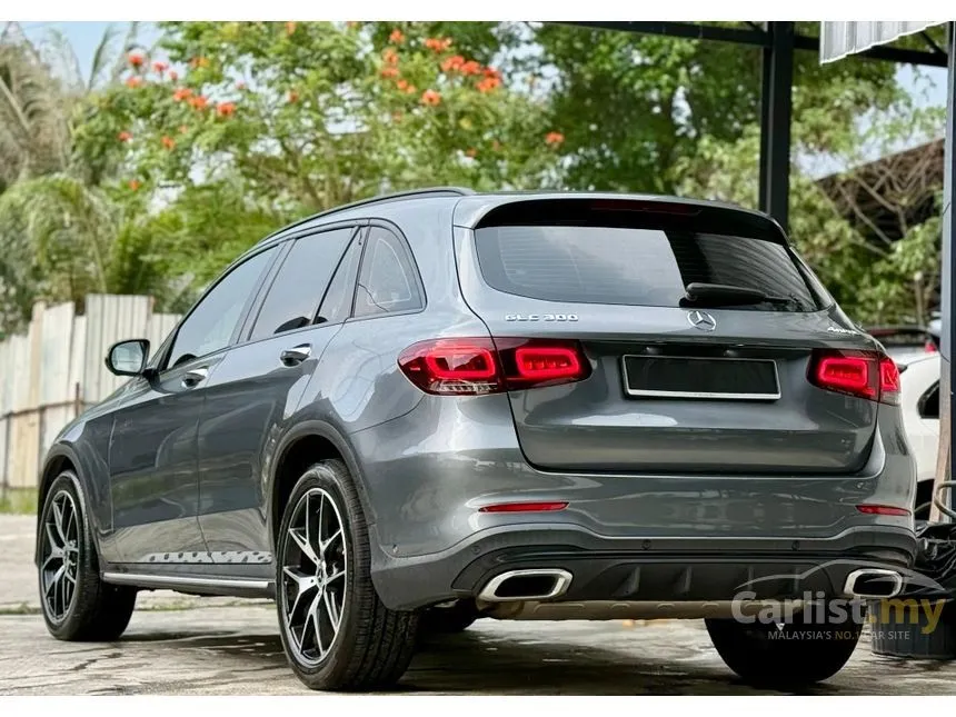 2021 Mercedes-Benz GLC300 4MATIC AMG Line SUV
