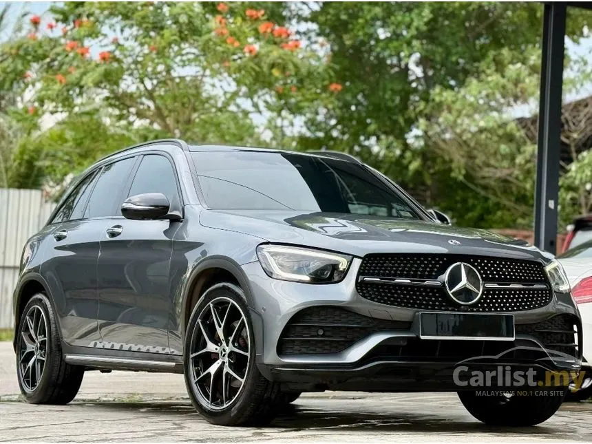 2021 Mercedes-Benz GLC300 4MATIC AMG Line SUV