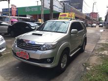 2011 Toyota Fortuner 3.0 (ปี 12-15) V Wagon AT