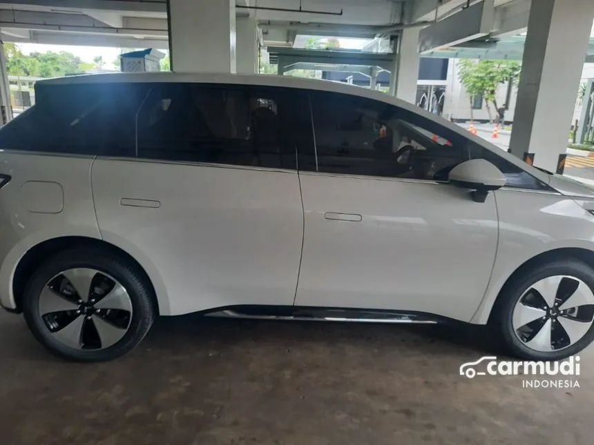 2024 Wuling Cloud EV EV Hatchback