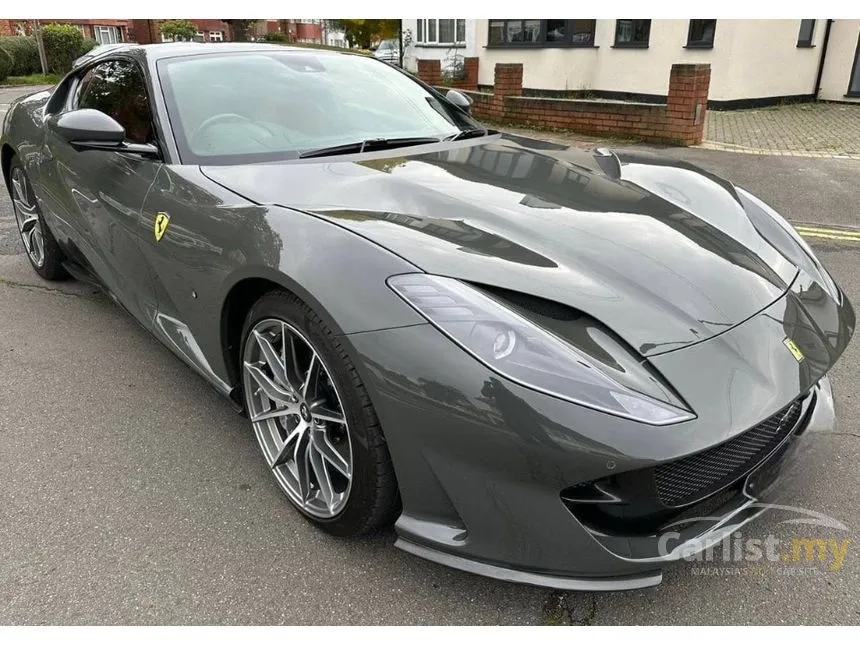 2019 Ferrari 812 Superfast Coupe