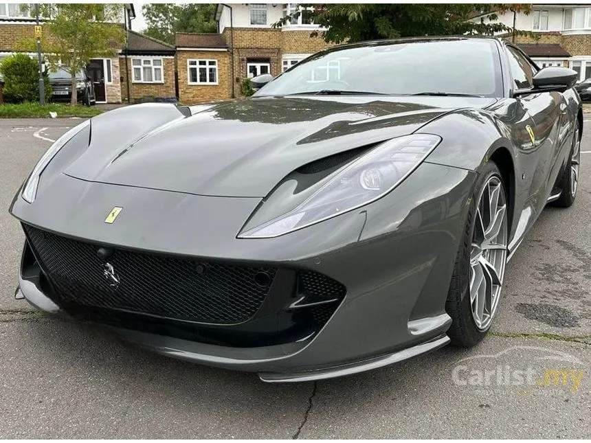 2019 Ferrari 812 Superfast Coupe
