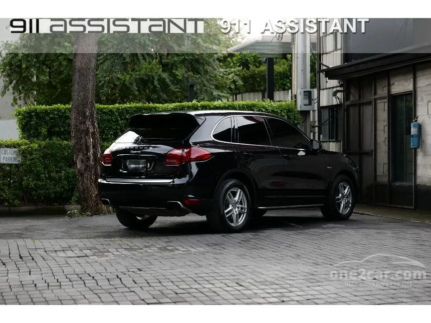 2012 Porsche CAYENNE SUV