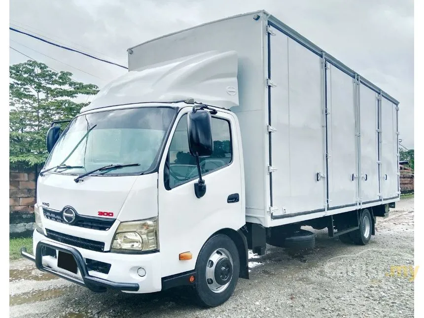 2017 Hino 300 Series XZU710K - XZU710R-HKMQK3 Lorry
