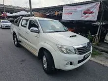 2014 Toyota Hilux 2.5 G VNT 4X4  Dual Cab * ON THE ROAD PRICE* * ORIGINAL GOOD CONDITION NO ACCIDENT AND NON FLOODED CAR*