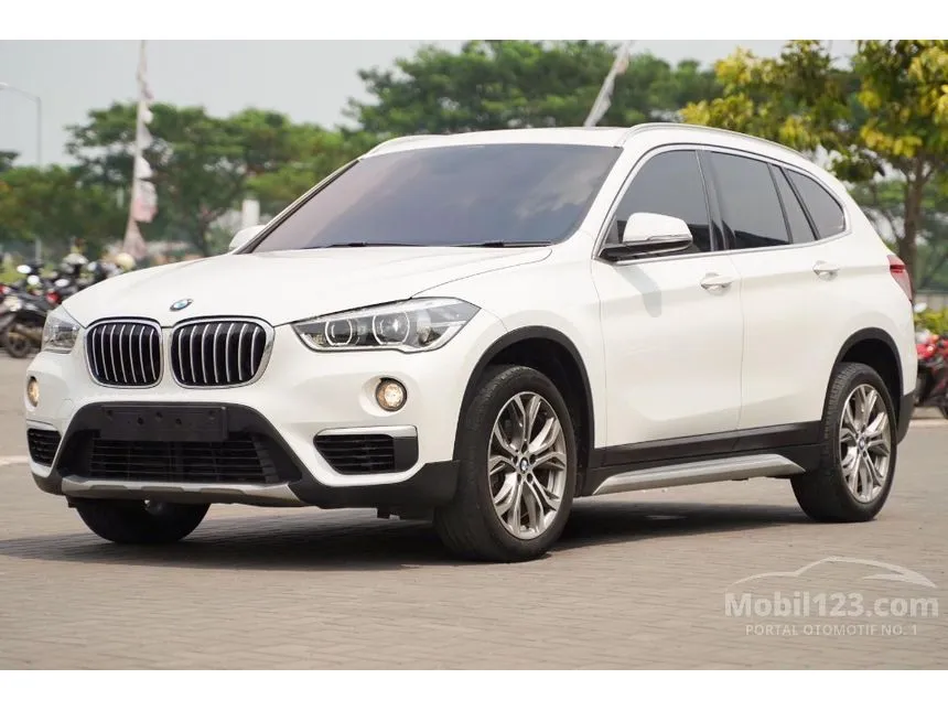 Jual Mobil BMW X1 2018 sDrive18i xLine 1.5 di Banten Automatic SUV Putih Rp 399.000.000