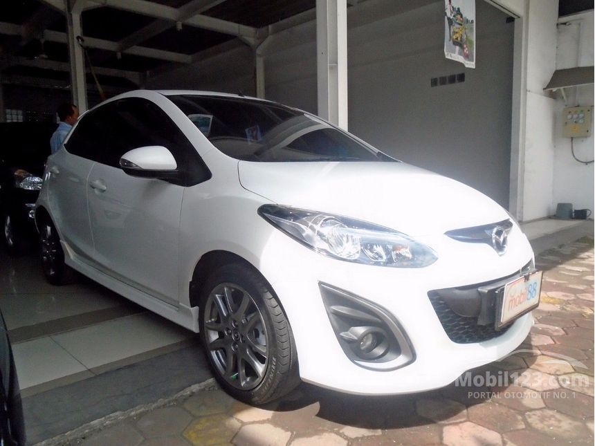 Jual Mobil Mazda 2 13 R 1 5 Di Banten Manual Hatchback Putih Rp 142 500 000 Mobil123 Com