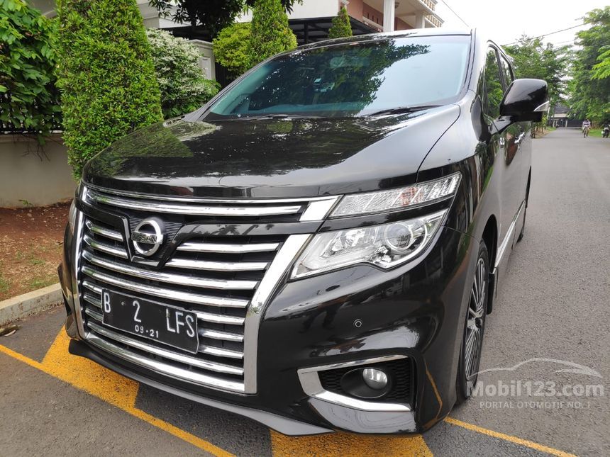 Nissan elgrand 2016