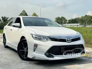 2015 Toyota Camry 2.5 Hybrid Sedan