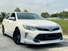 2015 Toyota Camry 2.5 Hybrid Sedan