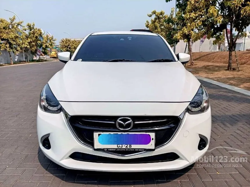 Jual Mobil Mazda 2 2017 GT 1.5 di Banten Automatic Hatchback Putih Rp 197.000.000