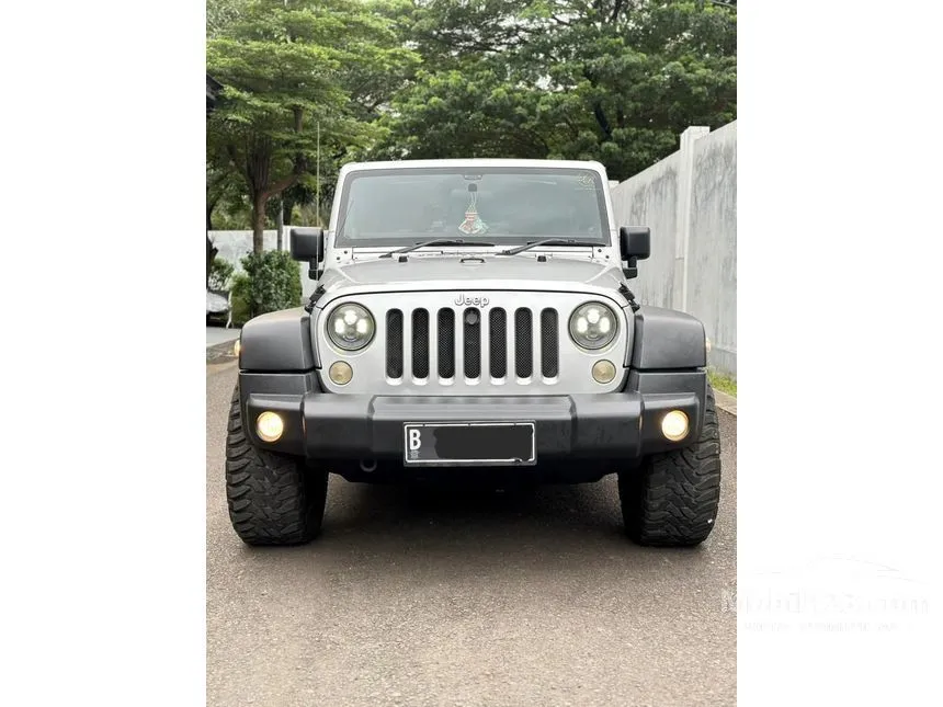 2011 Jeep Wrangler Sport Renegade Plus 4 Door SUV