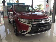 Mitsubishi Outlander 2.0 CKD 7 seater SUV 2017