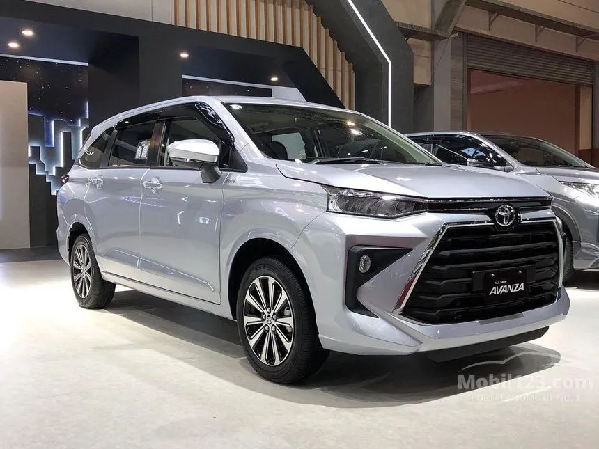 Jual Mobil Toyota Avanza 2024 G 1.5 di Banten Automatic MPV Silver Rp 239.000.000