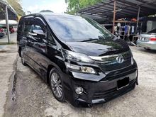 2013 Toyota Vellfire 2.4 Z Facelift + Golden Eyes + Low mileage + Car KING