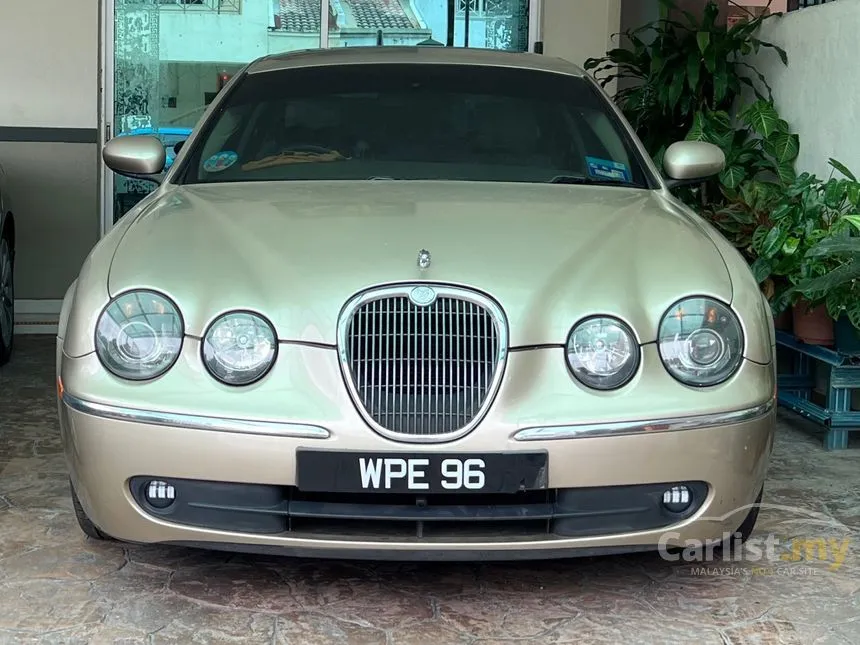 2005 Jaguar S-Type Luxury SWB Sedan