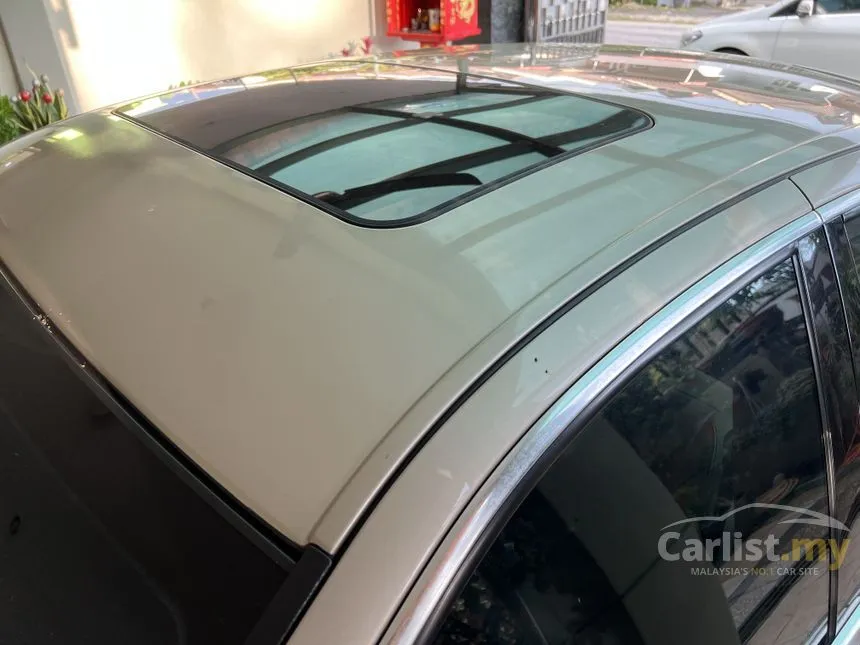 2005 Jaguar S-Type Luxury SWB Sedan