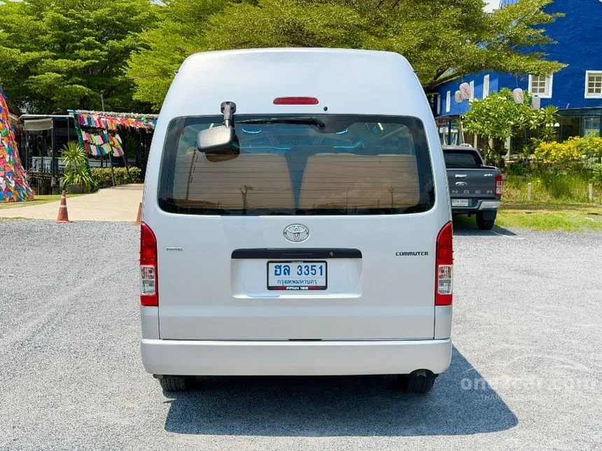 2014 Toyota HIACE D4D Van