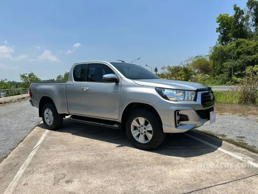 2019 Toyota HILUX REVO E Prerunner Smart Cab Pickup