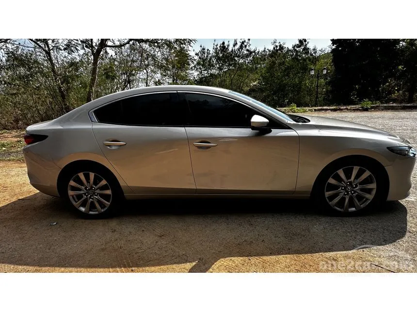 2022 Mazda 3 SP Sedan