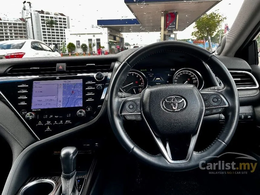2021 Toyota Camry V Sedan