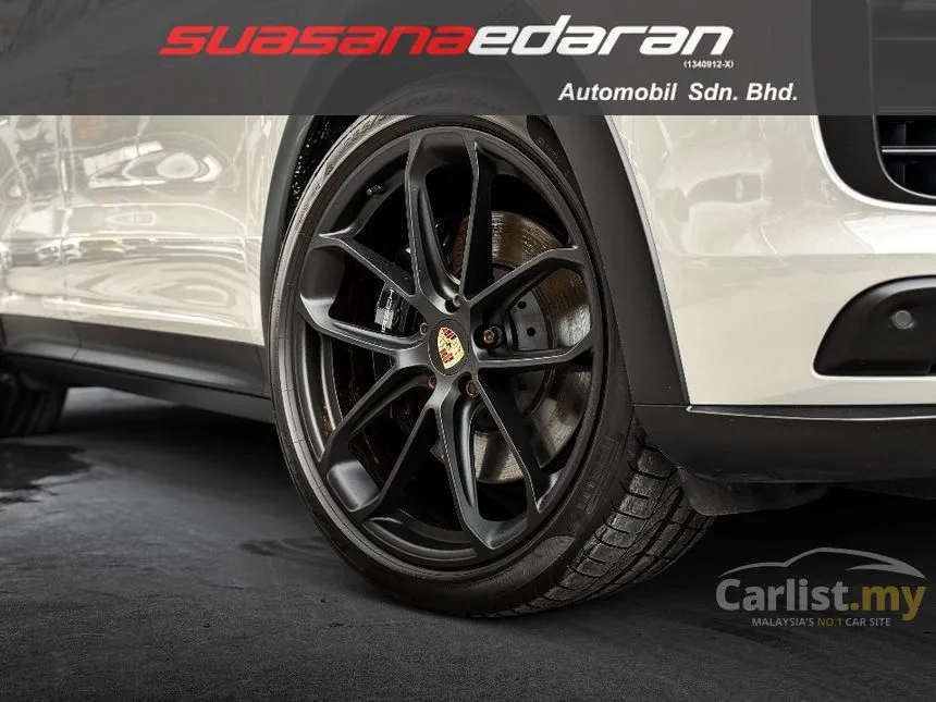 2022 Porsche Cayenne GTS Coupe
