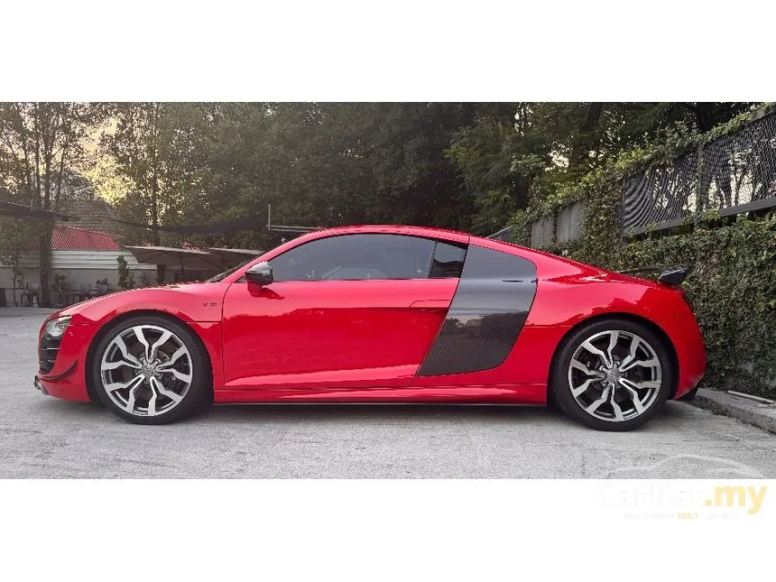 2010 Audi R8 Quattro FSI Coupe