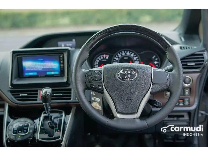 2019 Toyota Voxy MPV