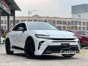 2025 Toyota Crown 2.5 Crossover Z Sedan