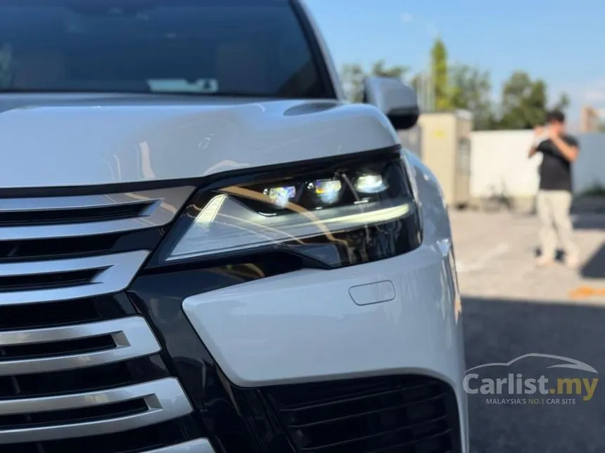 2024 Lexus LX 600 7 seater SUV