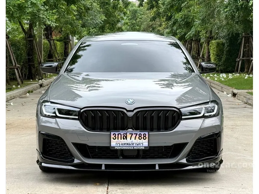 2022 BMW 530e M Sport Sedan