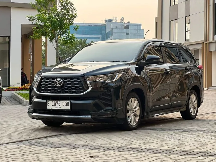 2023 Toyota Kijang Innova Zenix V HV (Premium Color) MPV