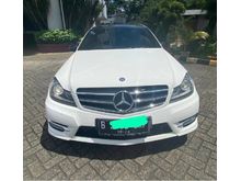 2014 Mercedes-Benz C250 1.8 Avantgarde AMG Sedan White on Black Service Record Type Tertinggi Rare