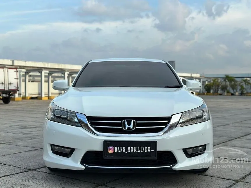 Jual Mobil Honda Accord 2015 VTi